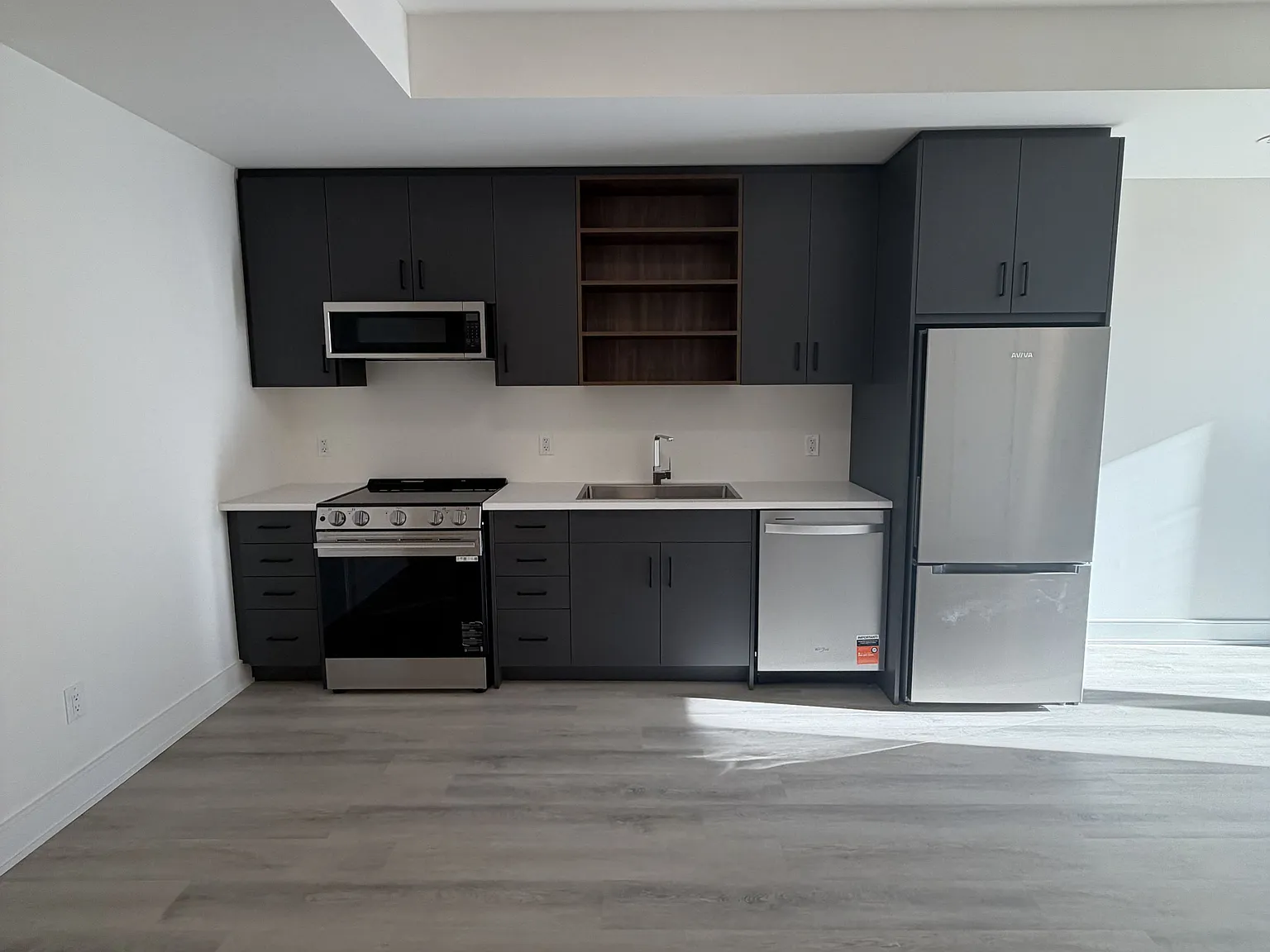 1 bed, $1,950 — Photo 4