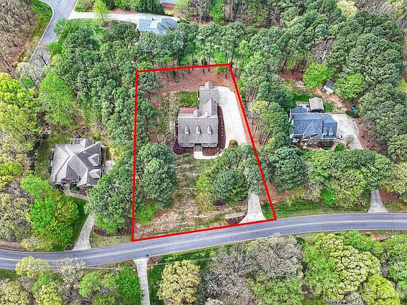 4th image of 271 Beaten Path Rd
