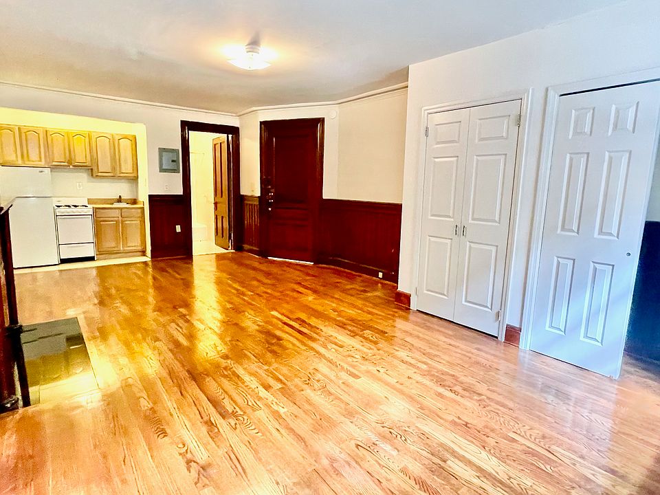2nd image of 339 W 88th St APT 2