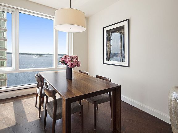 3rd image of 70 Little St W #27E