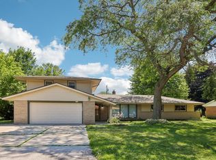 6964 N Braeburn LANE, Glendale, WI 53209