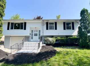 3322 Tulip Dr, Hazel Crest, IL 60429