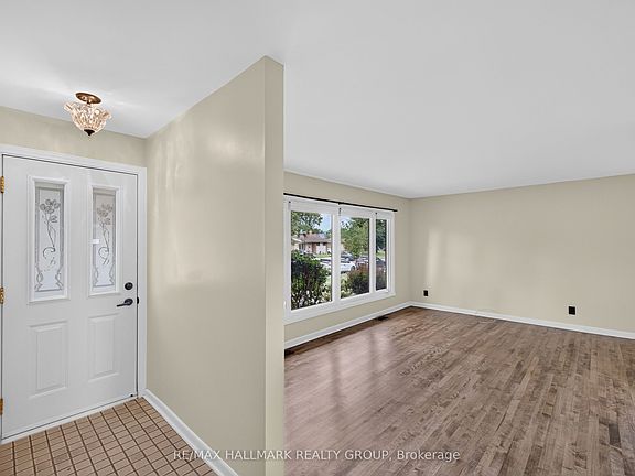 3rd image of 1143 Gateway Rd