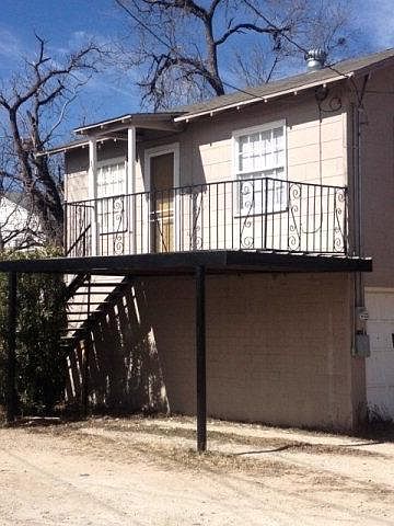 1st image of 1010 1/2 Austin St