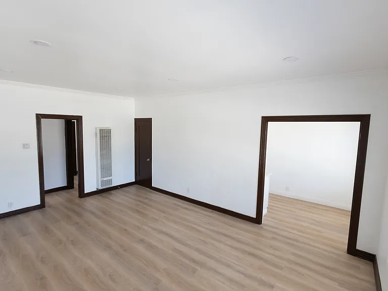 1416 S Glendale Ave #2 — Photo 2