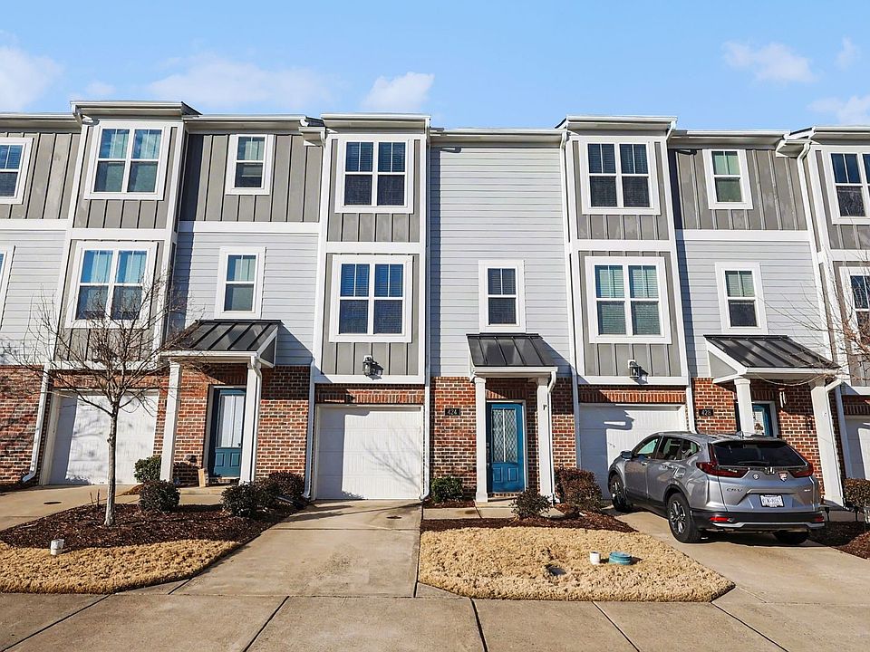 1st image of 424 Skymont Dr