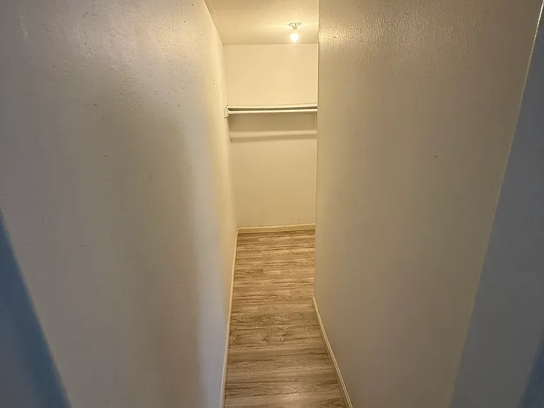 8 Shadowbrook Ln #16 — Photo 5