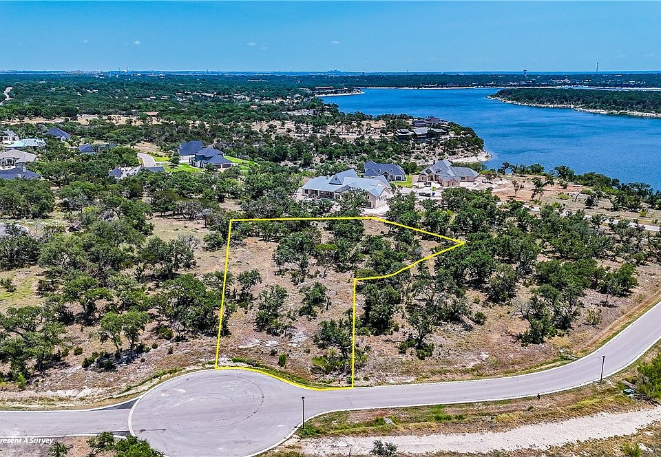 1st image of 16 Lakeview Estates Dr