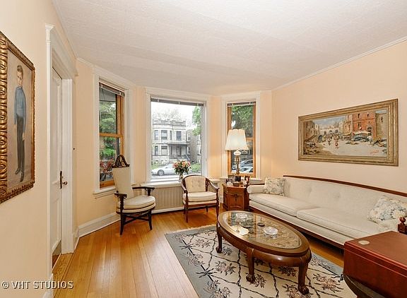 4th image of 2208 W Leland Ave