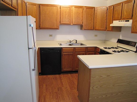 4th image of 301 Village Creek Dr #A