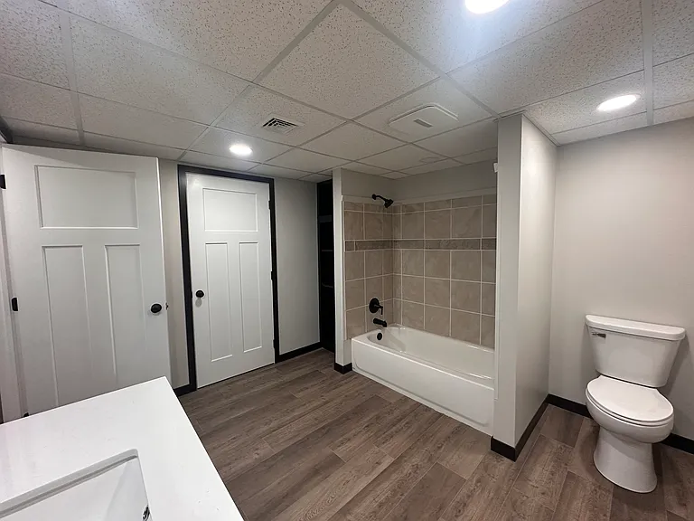 702 W 26th St #B — Photo 21