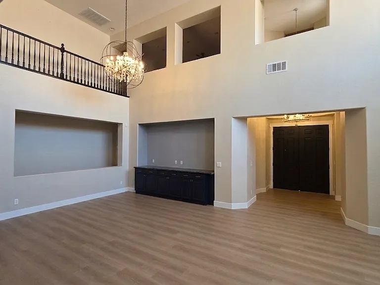 9532 Staff Ln — Photo 7