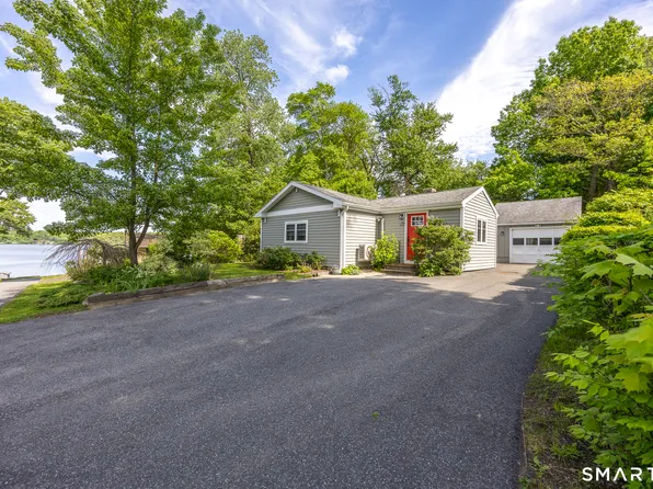 18 Willow Lane, Morris, CT 06763
