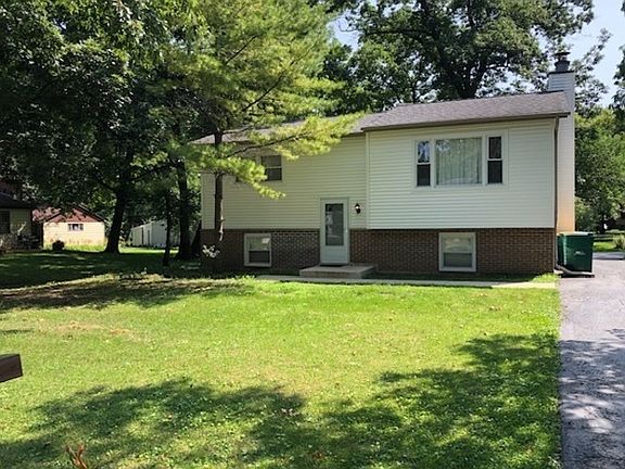 2nd image of 37071 N Capillo Ave