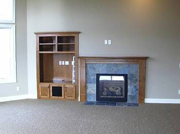 4th image of 10650 Maple Blvd