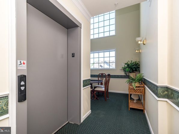 200 Fiddleleaf Ln APT 202, Warrington, PA 18976