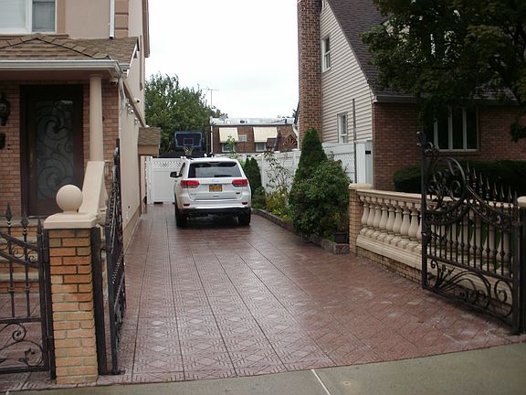 3rd image of 15125 21st Ave