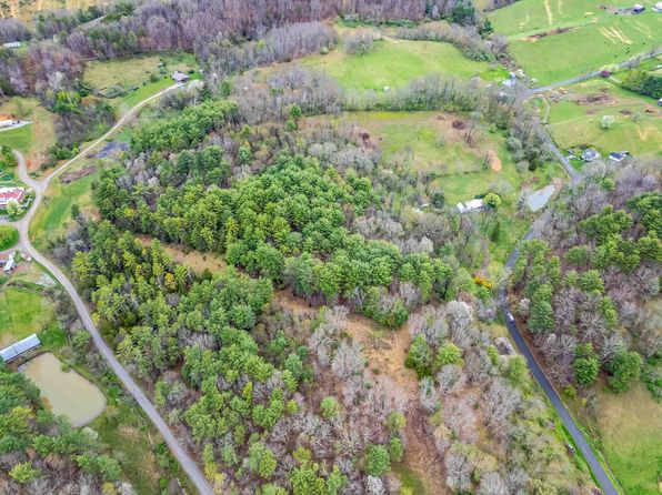 1509 Huckleberry Rd, Crockett, VA 24323