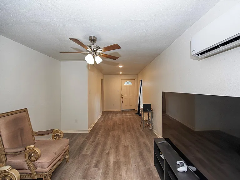 2802 Canfield St — Photo 10