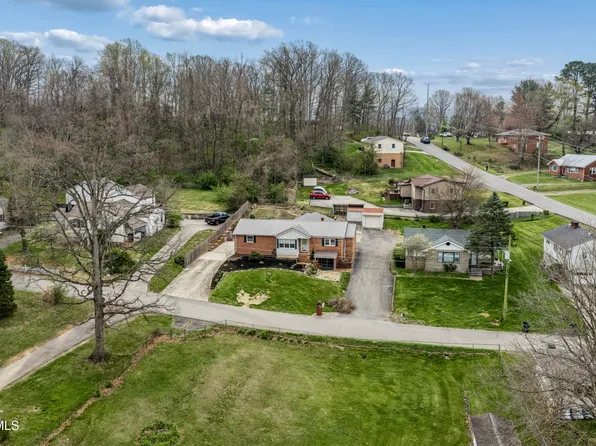 1208 Robinhood Rd, Greeneville, TN 37745