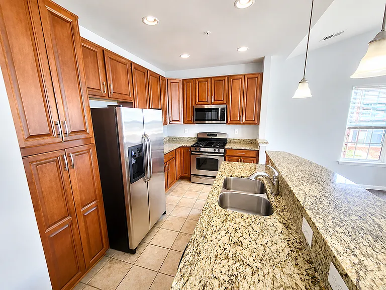 5614 Virginia Ln — Photo 9