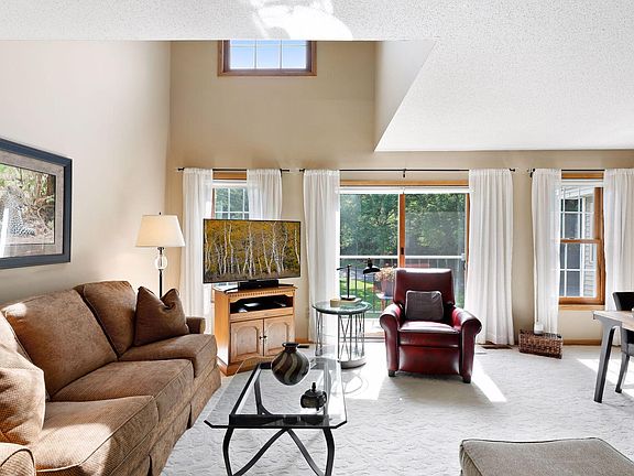 5th image of 4186 Knob Cir #108