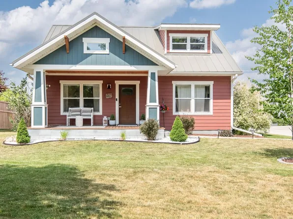647 South Division STREET, Port Washington, WI 53074