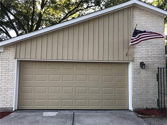 4th image of 16215 Shady Elms Dr