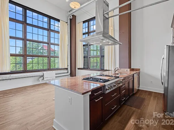 715 N Graham St #310, Charlotte, NC 28202