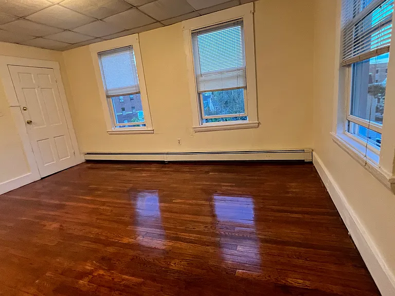 138 Hampshire St #3 — Photo 10