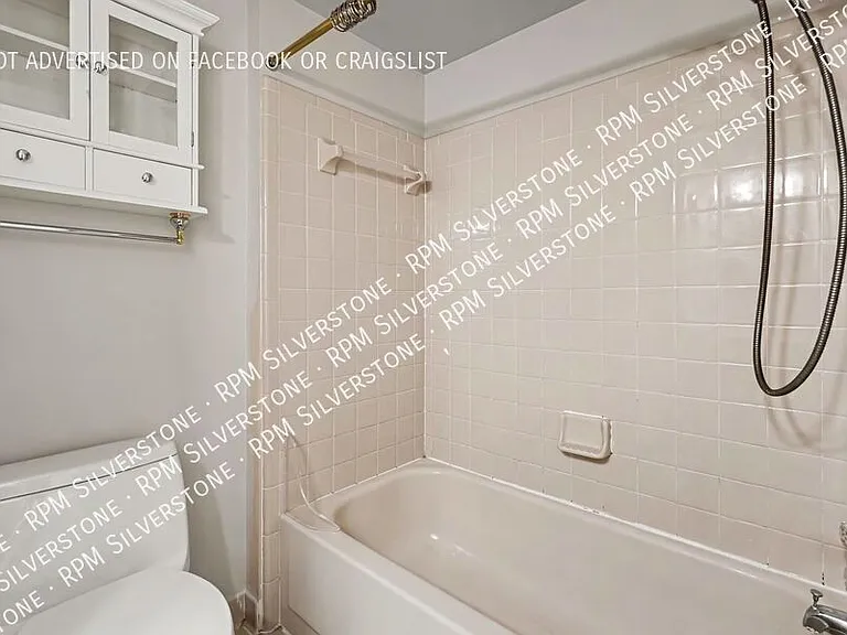 452 Farmridge Ct — Photo 21