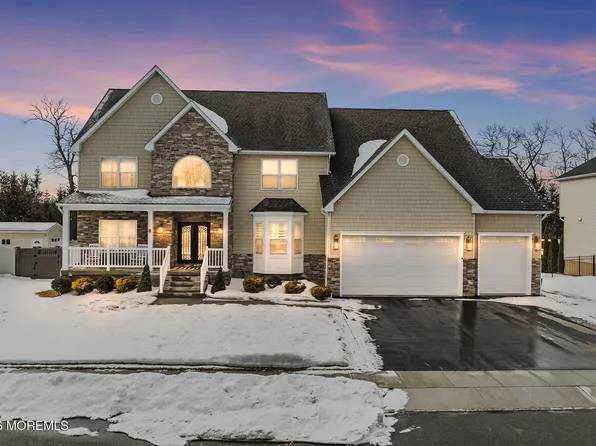 8 Cindy Court, Howell, NJ 07731