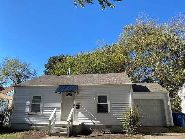 1st image of 1040 N Oswego Ave