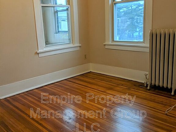 4th image of 469 Delaware Ave APT D
