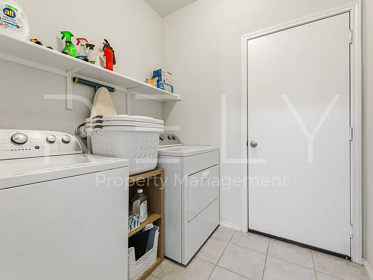 1600 Cliffbrake Way — Photo 31