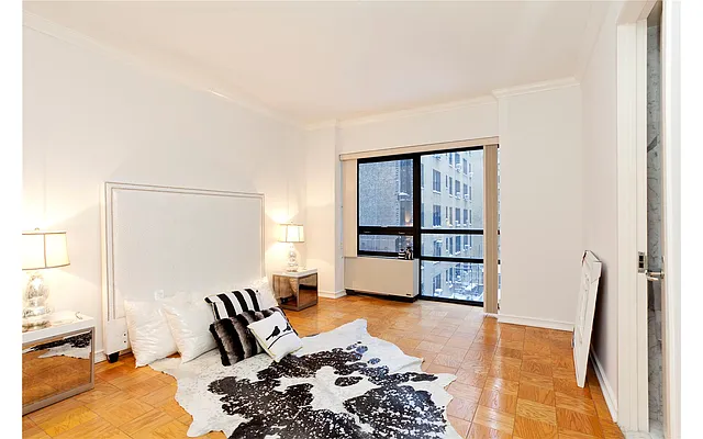 Sold by Douglas Elliman | media 27