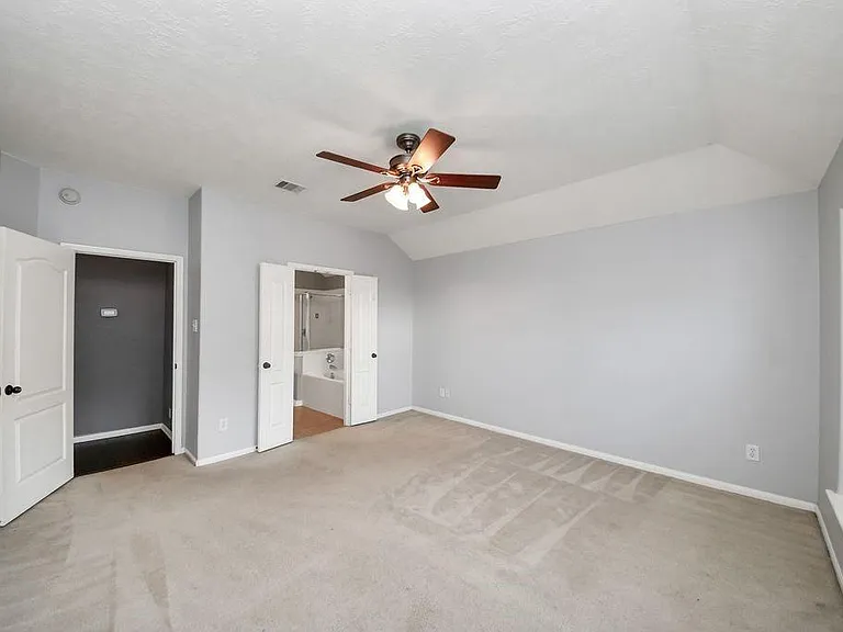 24822 Diamond Run Ct — Photo 15
