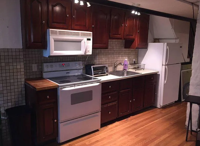 686 Parker St #1 — Photo 2