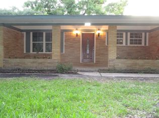 2330 Duroux Rd, La Marque, TX 77568