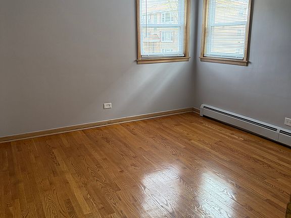 5th image of 6920 Rosemary Ln #1E