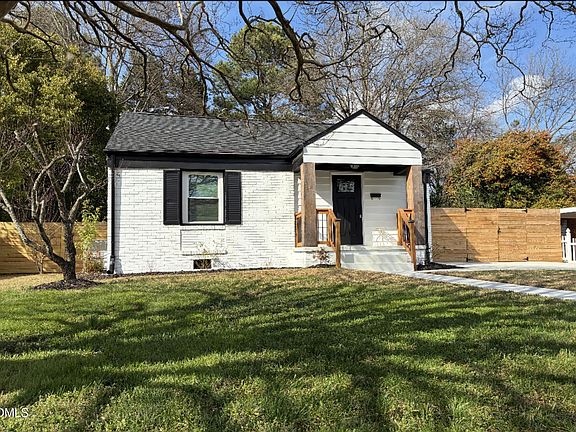 3rd image of 709 Brighton Rd