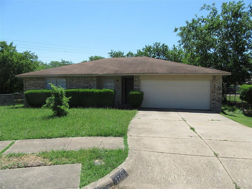 1st image of 2730 E Pepperidge Dr