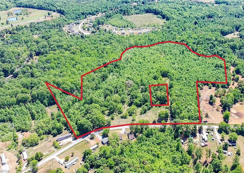 1st image of 2690 Old Mountain Rd