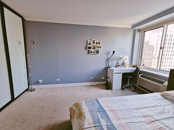 4th image of 211 E Ohio St APT 2407
