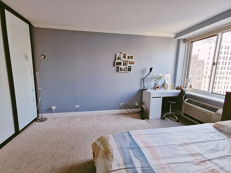 211 E Ohio St #2407 — Photo 4