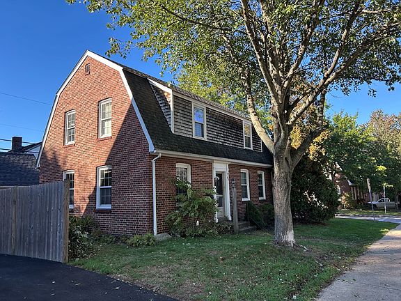 2nd image of 647 Kearsarge Way