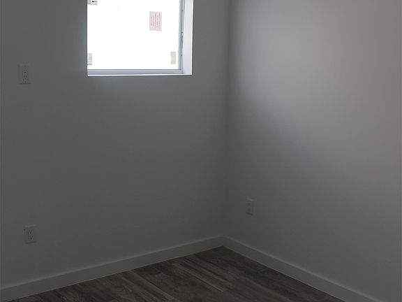 2nd image of 1035 Euclid Ave #22