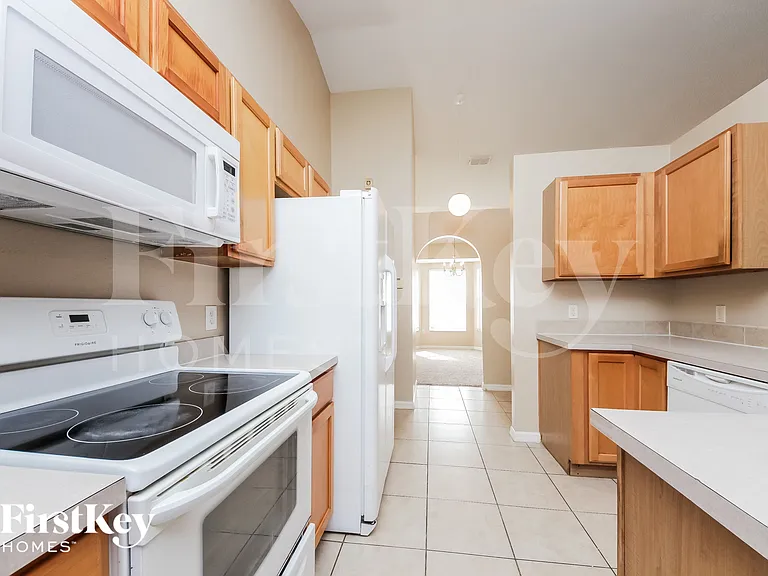 917 Delano Ct — Photo 7