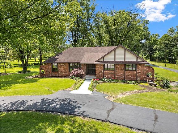 3rd image of 15096 E Quail Rd
