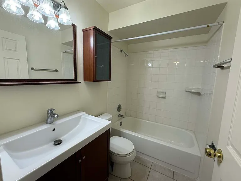 684 Quincy Bridge Ln #303 — Photo 5